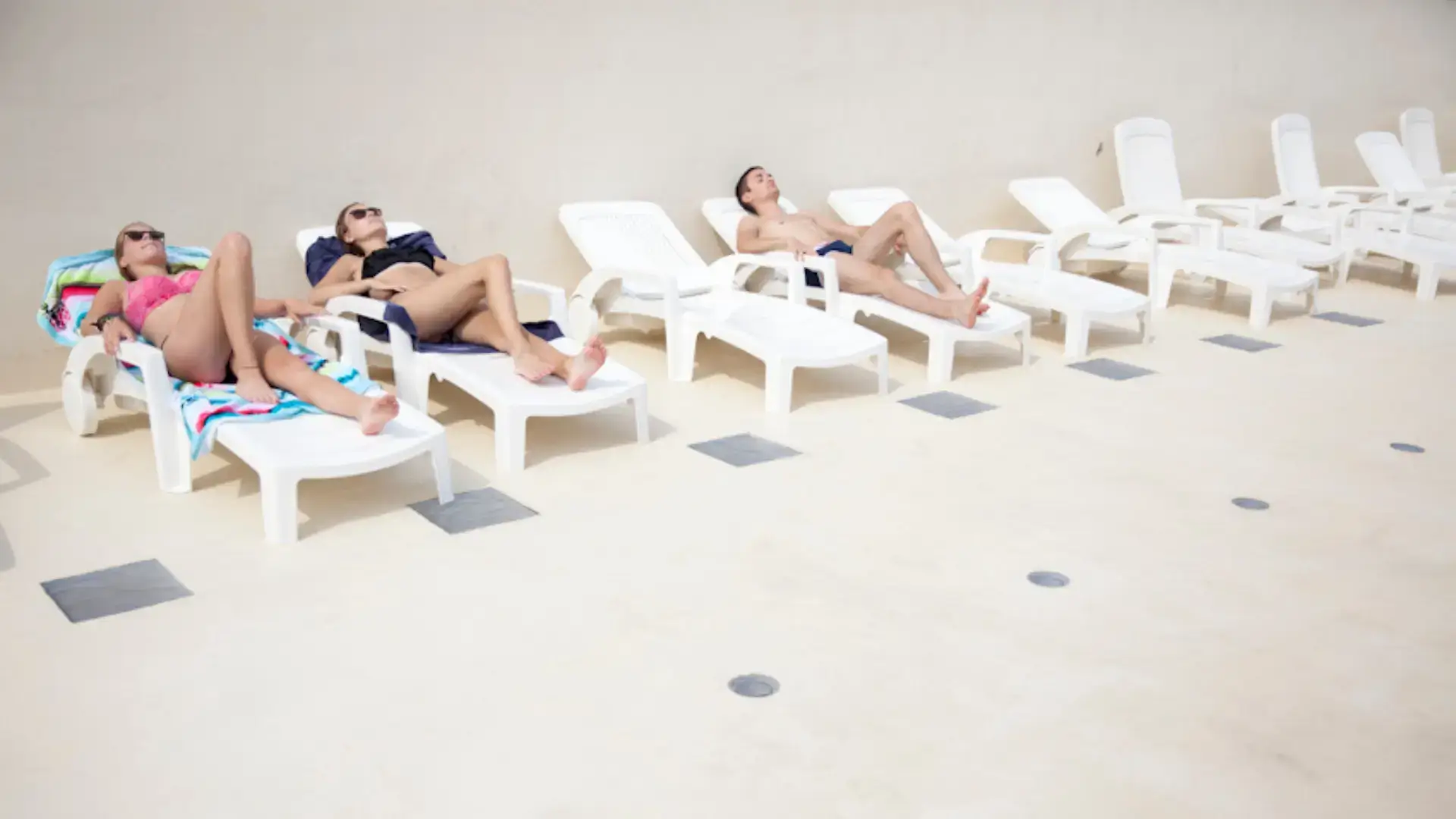 La piscine Art déco Roger Salengro – Le solarium